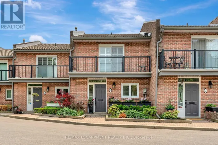 3 - 2136 OLD LAKESHORE ROAD, Burlington