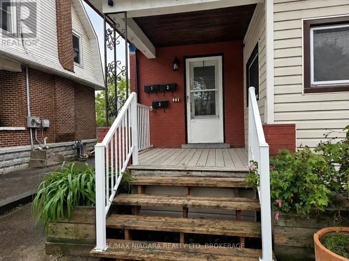 3 - 23 AVENUE PLACE, Welland