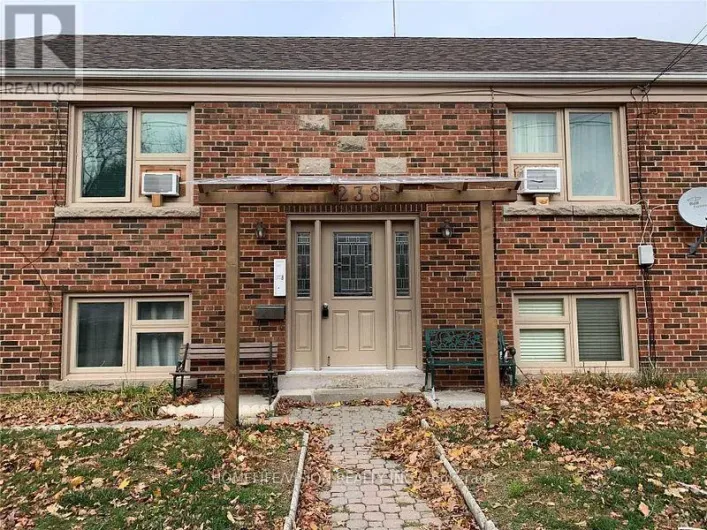 3 - 238 GLEBEMOUNT AVENUE, Toronto
