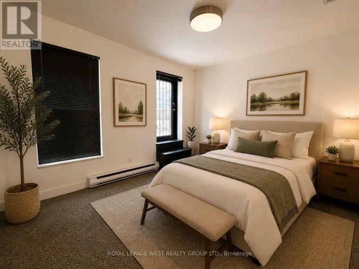 Apartment for rent: 3 - 261 QUEEN STREET W, Toronto