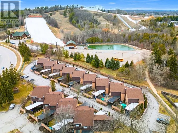 3 - 28 UNDERHILL CRESCENT, Kitchener