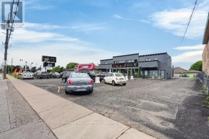 3 - 295 HIGHWAY 8, Hamilton