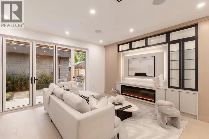 3 2976 W 13TH AVENUE, Vancouver