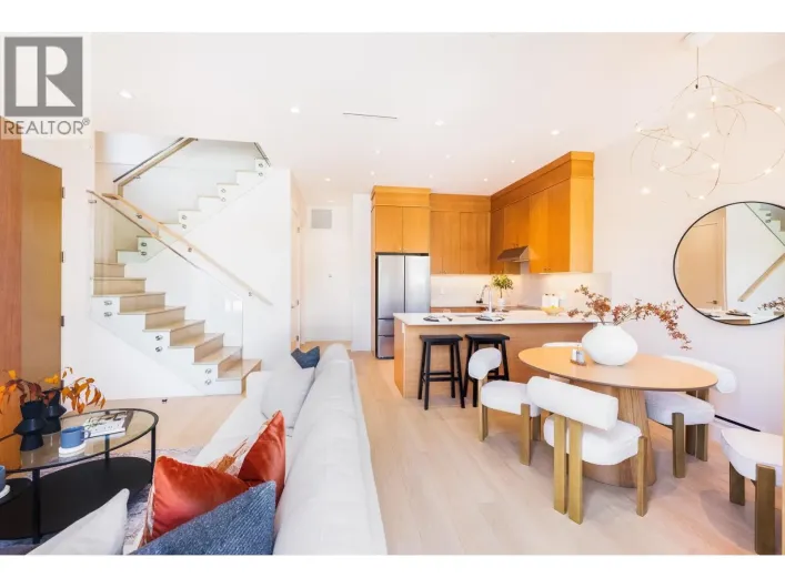 3 2995 ADANAC STREET, Vancouver