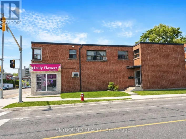 3 - 308 LAKESHORE ROAD W, Mississauga