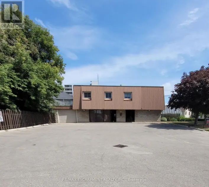 3 - 325 FAIRVIEW STREET, Brantford
