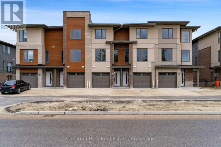 3 - 35 DAWSON DRIVE, Collingwood