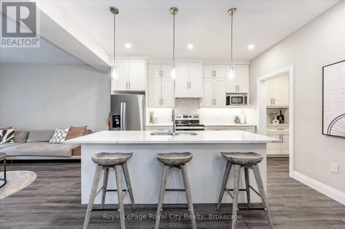 3 - 35 WIDEMAN BOULEVARD, Guelph