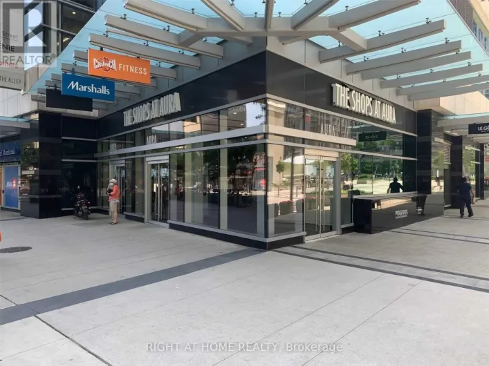 3 - 384 YONGE STREET, Toronto