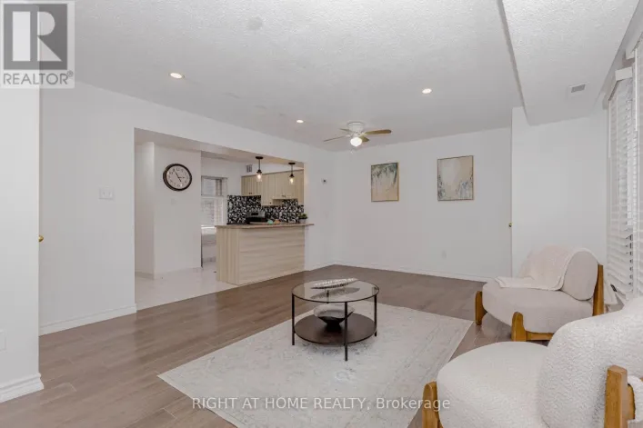 3 - 40 REXDALE BOULEVARD, Toronto