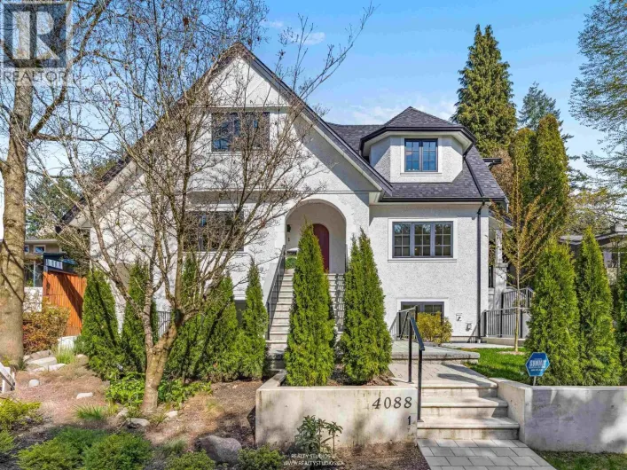 3 4088 MAPLE CRESCENT, Vancouver