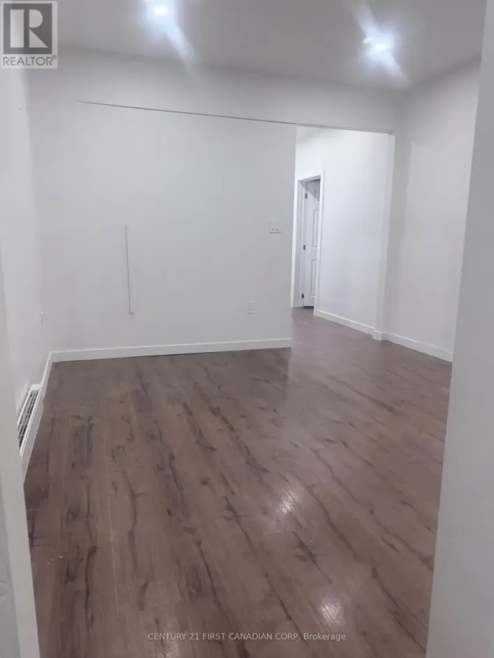 3 - 411 MAIN ST. S STREET, South Huron