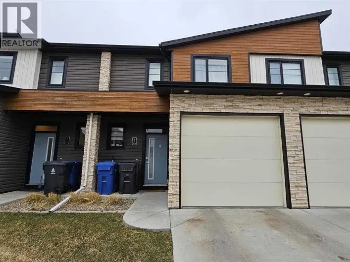 3, 414 Highlands Boulevard W, Lethbridge