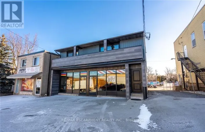 3 - 4289 MOUNTAIN STREET, Lincoln