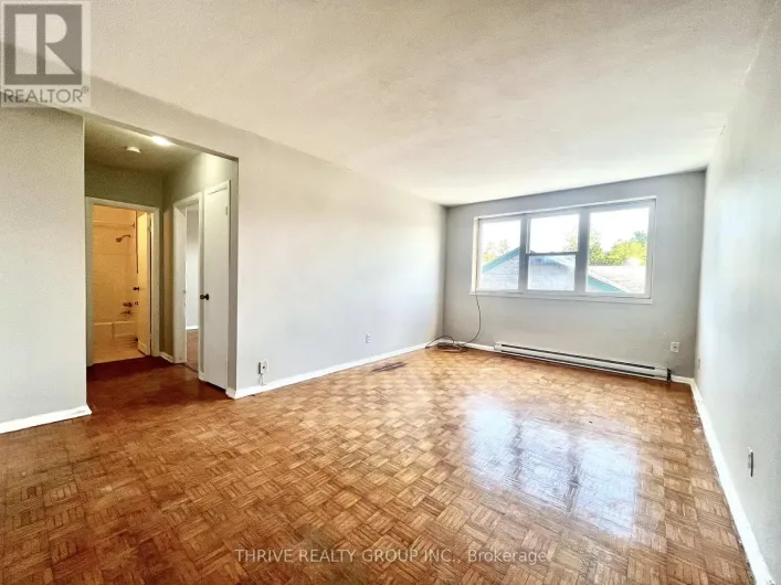 3 - 435 NELSON STREET, London East