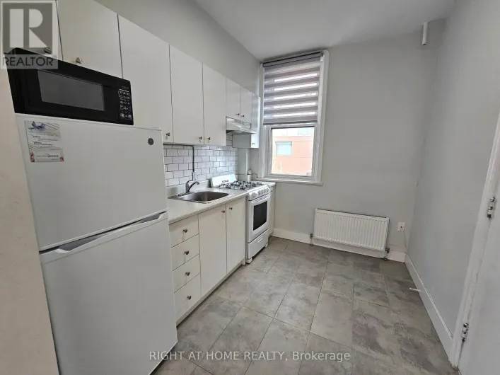 3 - 437 SPADINA AVENUE, Toronto
