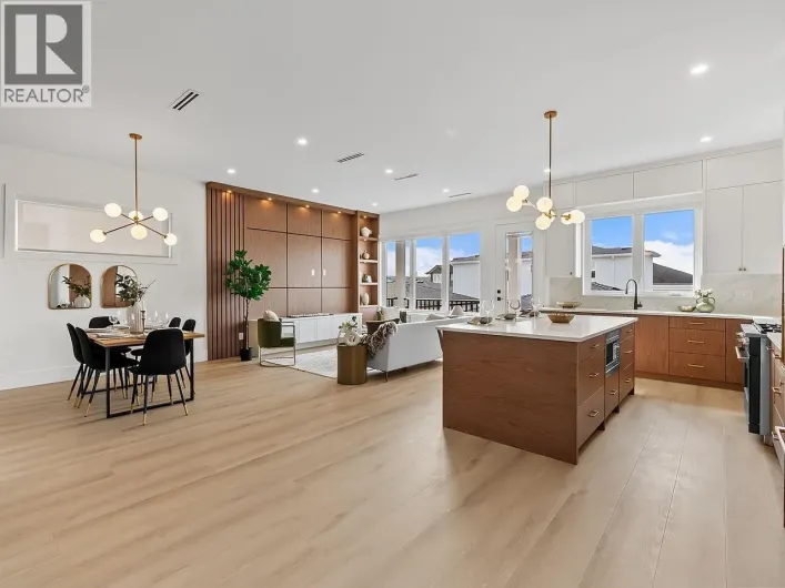 3 4432 IRMIN STREET, Burnaby