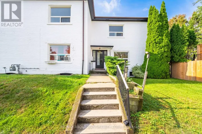 3 - 486 HOLTBY AVENUE, Burlington