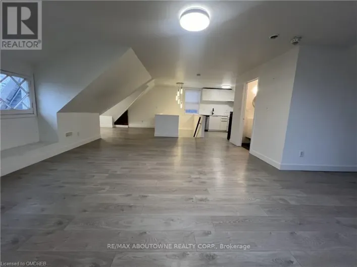 3 - 49 FAIRLEIGH AVENUE S, Hamilton