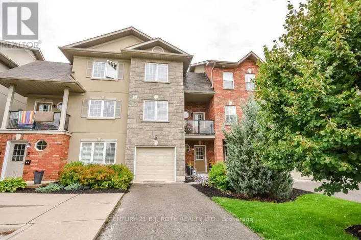 3 - 49 FERNDALE DRIVE S, Barrie