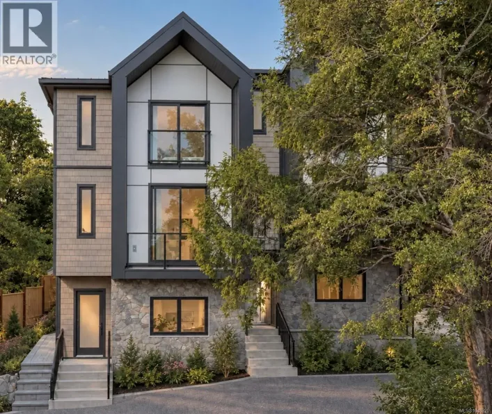 3 521 Foul Bay Rd, Victoria