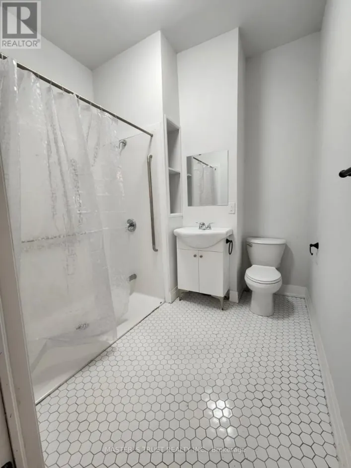 3 - 54 MAIN STREET S, Uxbridge