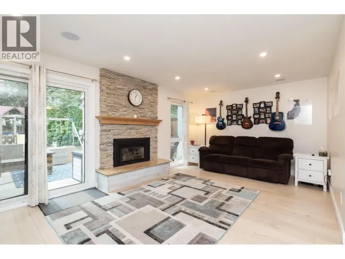 3 5600 LADNER TRUNK ROAD, Delta