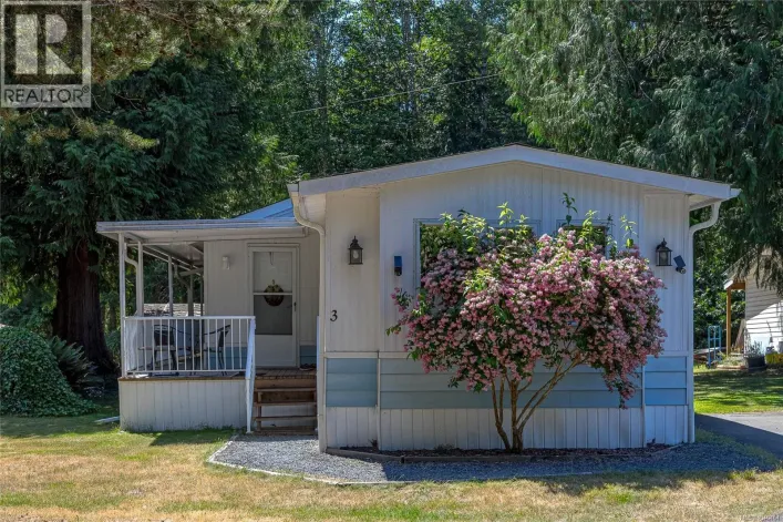 3 6350 Island Hwy W, Qualicum Beach