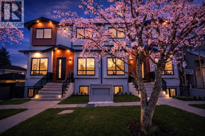 3 6692 NAPIER STREET, Burnaby