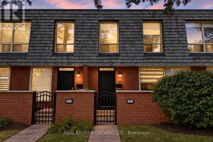 3 - 69 UPPER CANADA DRIVE, Toronto