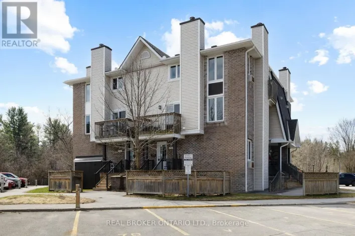 3 - 7 TIMBERVIEW WAY, Ottawa