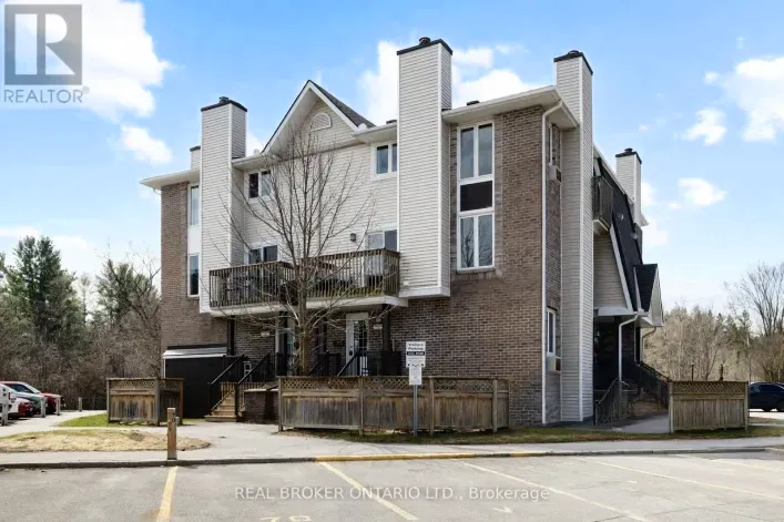 3 - 7 TIMBERVIEW WAY, Ottawa