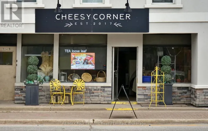 3 - 7296 HIGHWAY 26, Clearview