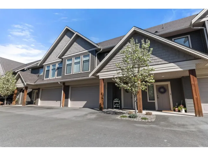 3 7435 MORROW ROAD|Agassiz, Agassiz