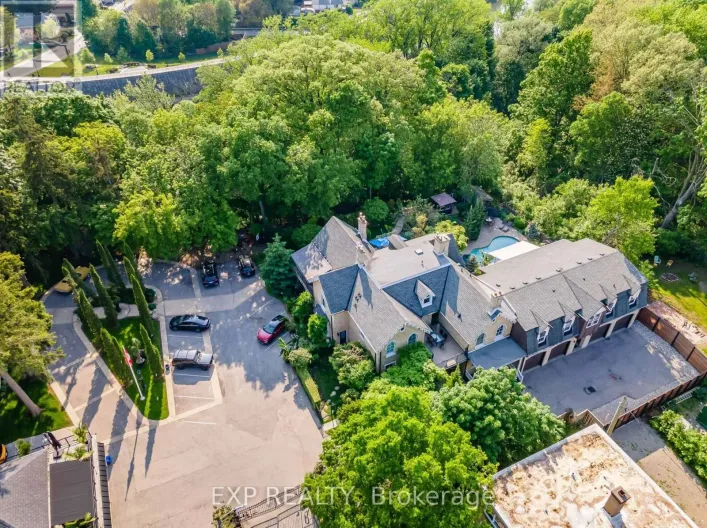 Row / Townhouse for sale: 3 - 80 BARTON STREET, London East