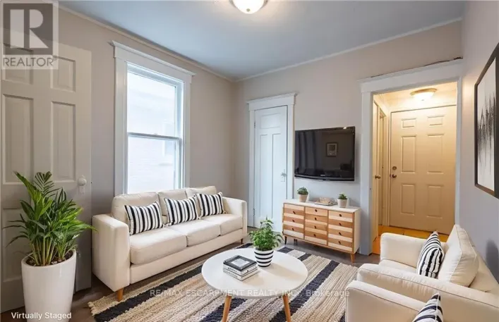 3 - 89 CARRICK AVENUE, Hamilton