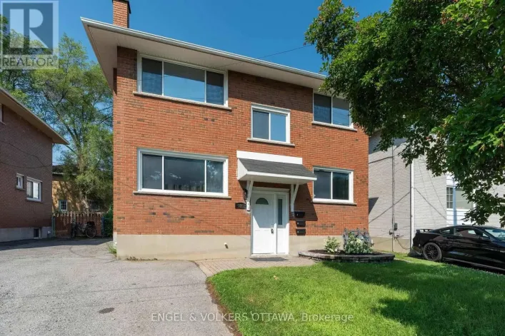 3 - 896 PINEWOOD CRESCENT, Ottawa