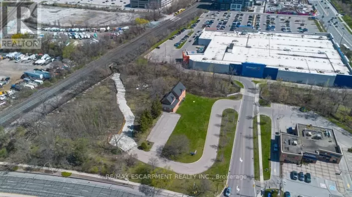 3 - 923 BRANT STREET, Burlington