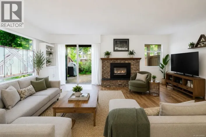 3 933 Admirals Rd, Esquimalt