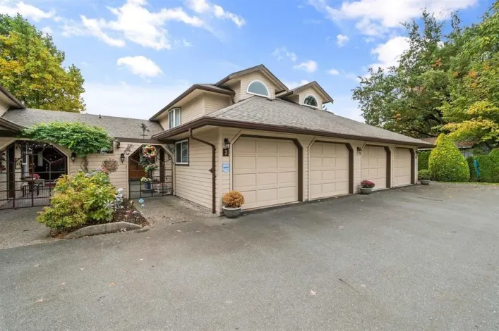 3 9515 WOODBINE STREET|Chilliwack Proper East, Chilliwack