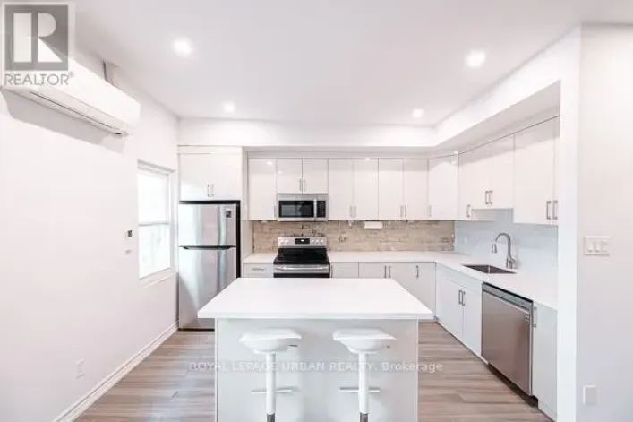 3 - 989 QUEEN STREET E, Toronto