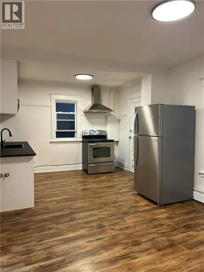 3 BALMORAL Avenue S Unit# 2, Hamilton