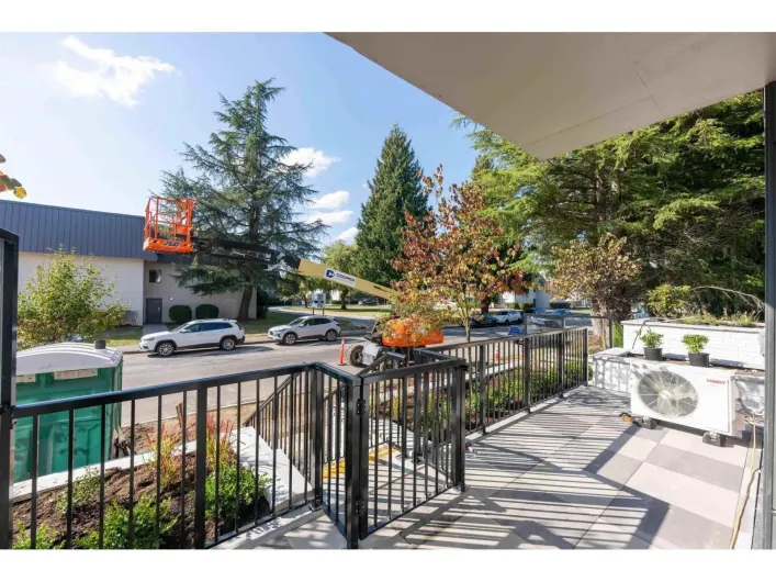 3 Bed 5398 207 STREET, Langley