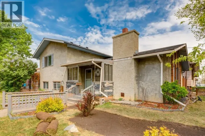 3 Berwick Close NW, Calgary