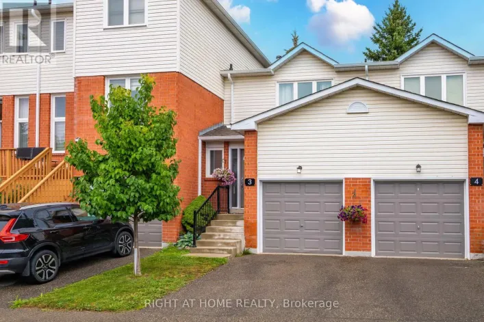 3 BEVERLY LANE, Halton Hills