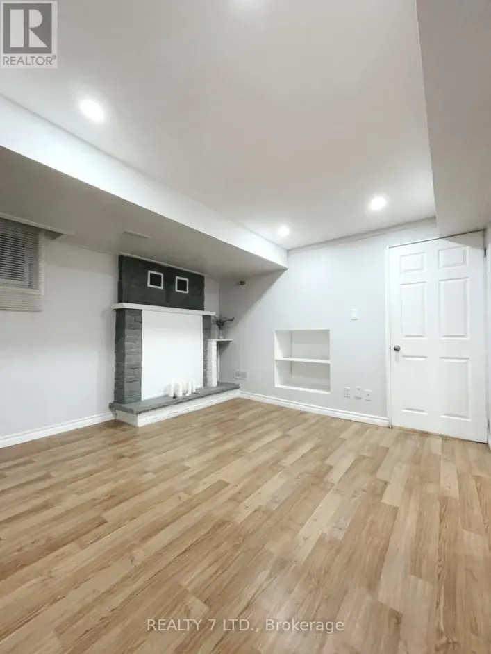 3 BSMT - 551 HAYWARD CRESCENT, Milton