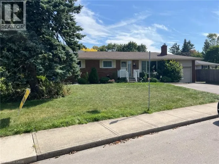 3 CAMBRIA Court Unit# LOWER, Hamilton