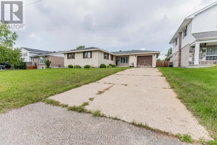 3 CLARK STREET, Kapuskasing