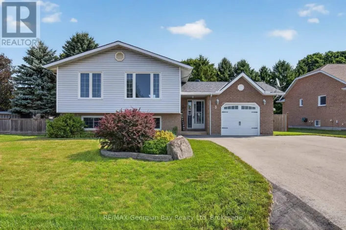 3 COPELAND STREET, Penetanguishene