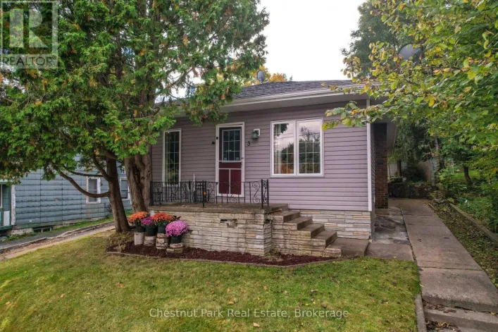 3 CORA STREET E, Huntsville